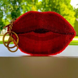 MARY FRANCES 💋❤️💋 XOXO BEADED COIN PURSE KEYCHAIN!
